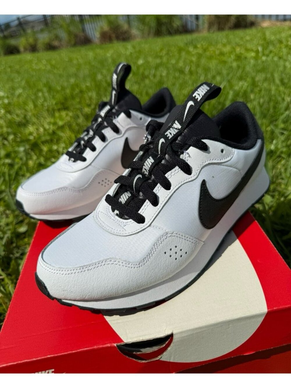 6.5Y | 8 WOMEN'S NIKE MD VALIANT CT4022-100 WHITE BLACK RUNNING SNEAKERS